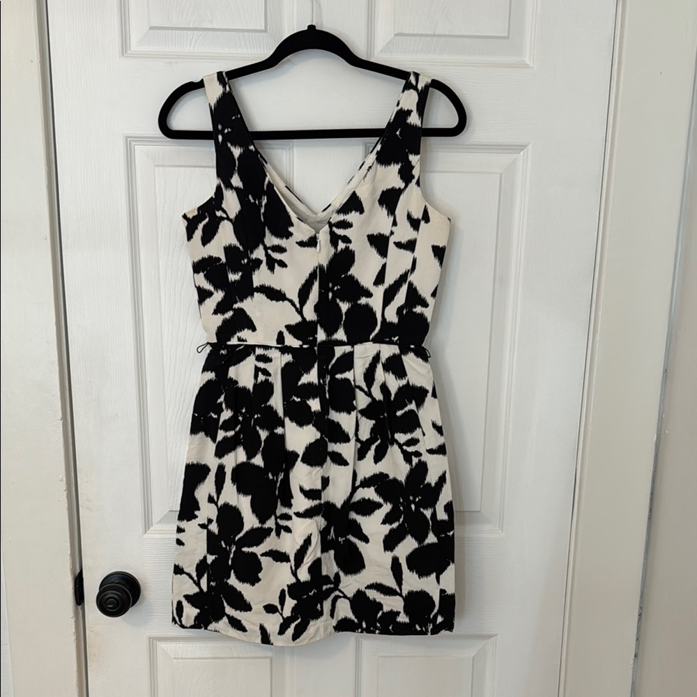 Black and White Floral Dress - Picture 2 of 2